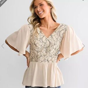 BKE Boutique Gimmicks Blouse Size Large